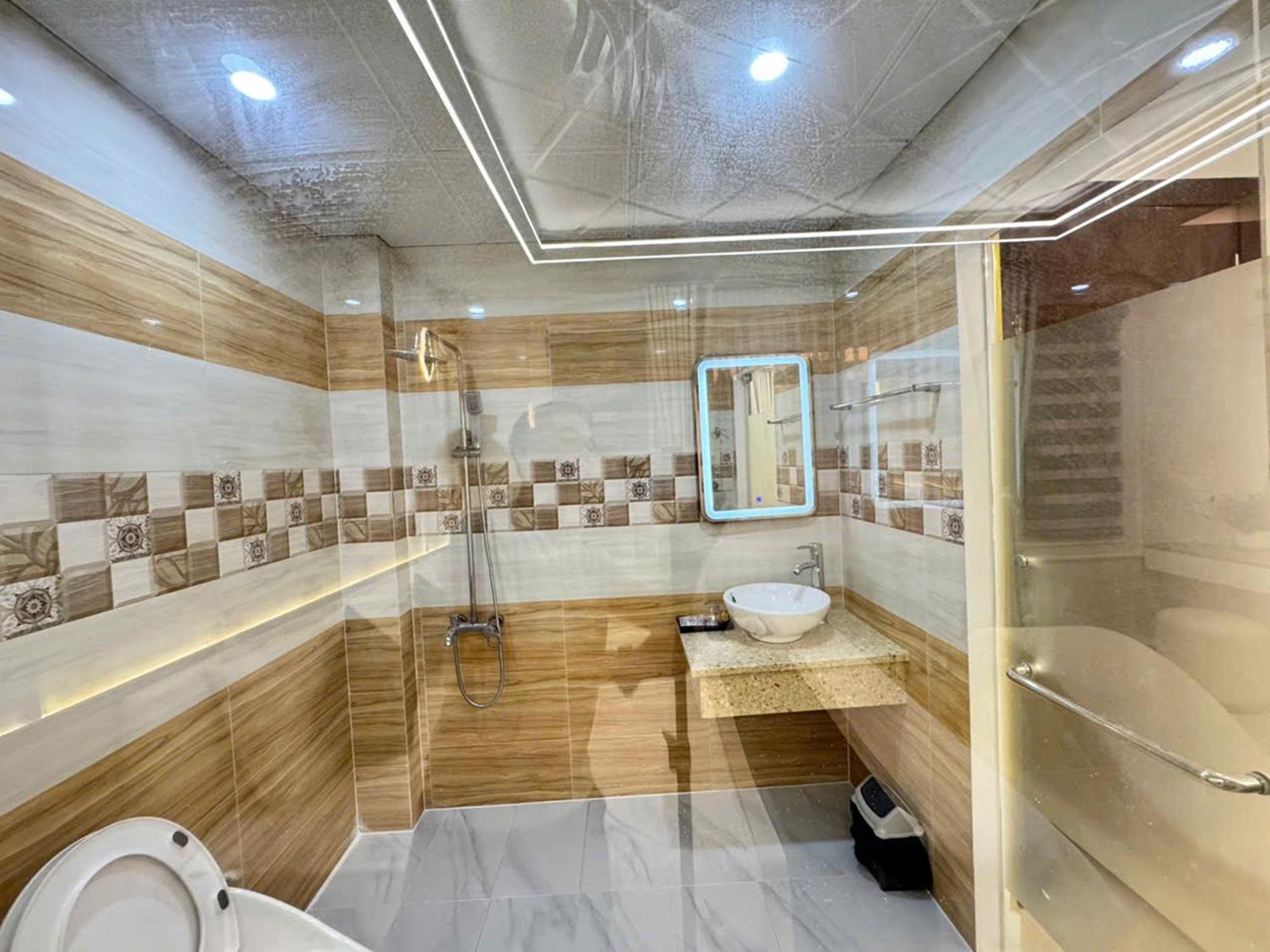 Minh Ngoc Hotel Ho Chi Minh City Exterior photo